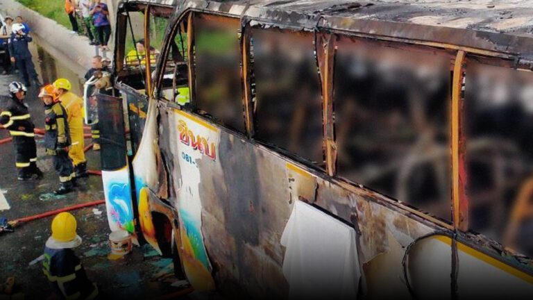 เหตุสุดเศร้า ไฟไหม้รถบัสทัศนศึกษานักเรียน